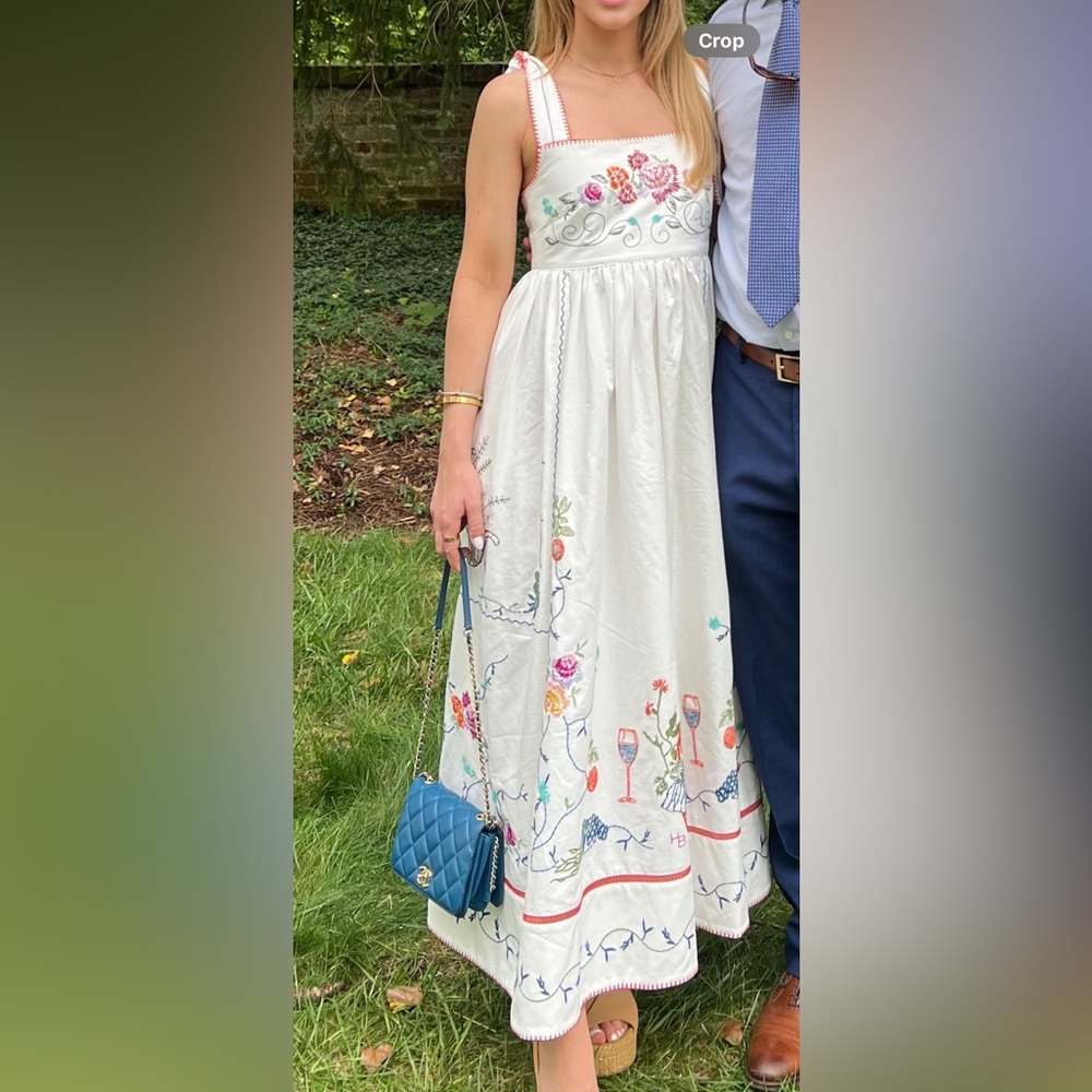 HUNTER BELL
Stefy White Embroidered Cotton Dress